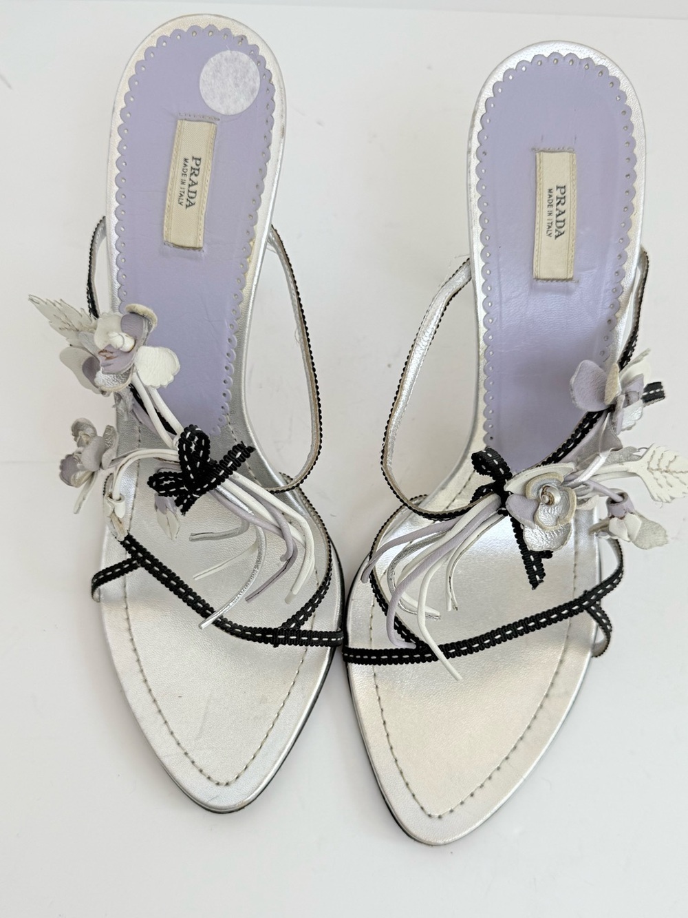 Prada Neiman Marcus 95th Anniversary Floral bouquet Sandals 39 Silver Leather